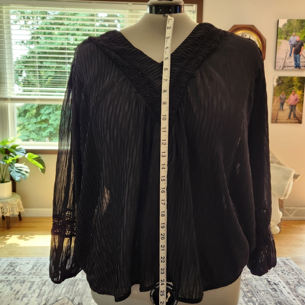 Maurices Black Boxy Puff Sleeve Blouse